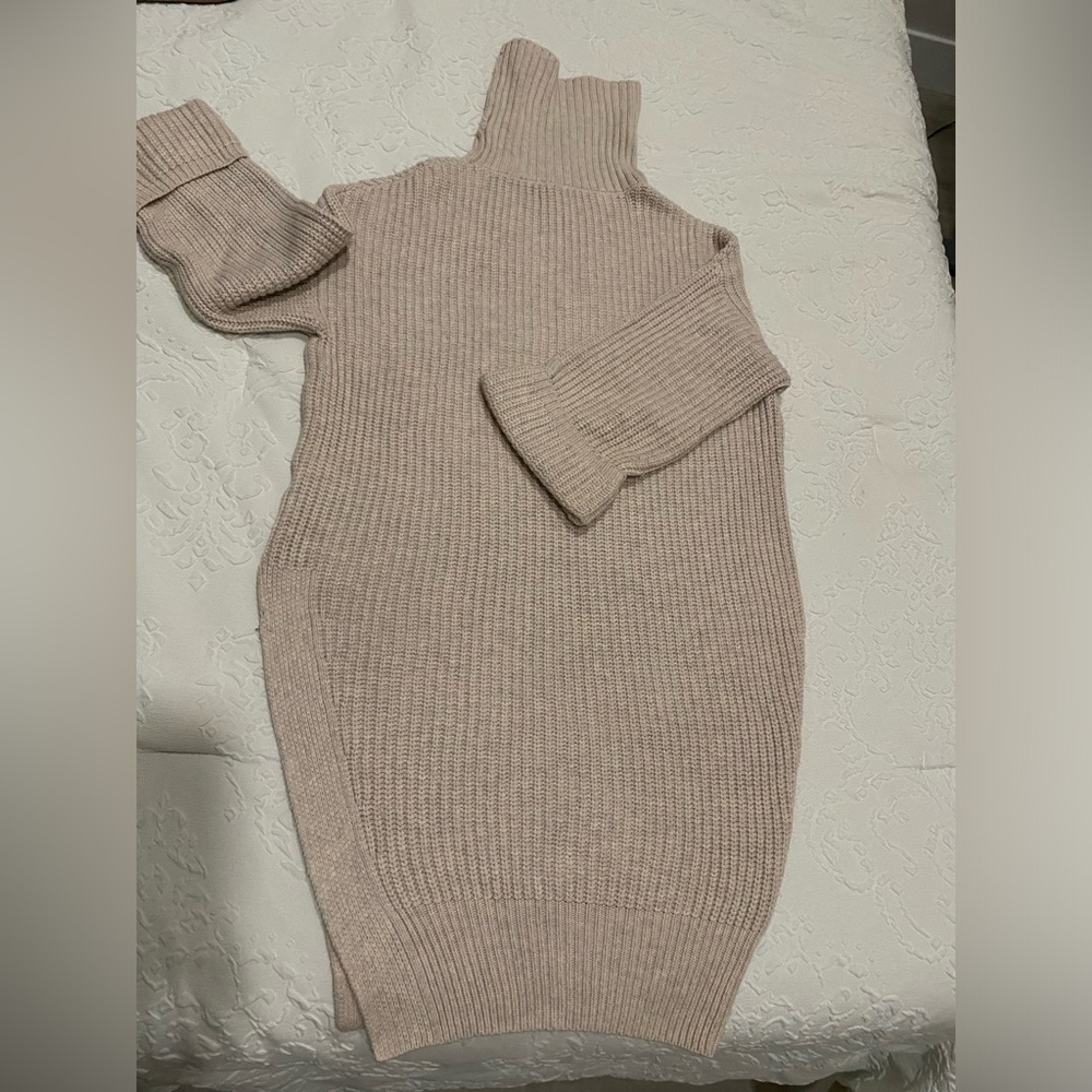 Anthropologie turtleneck sweater dress/ tunic. Oatmeal color , size xs
